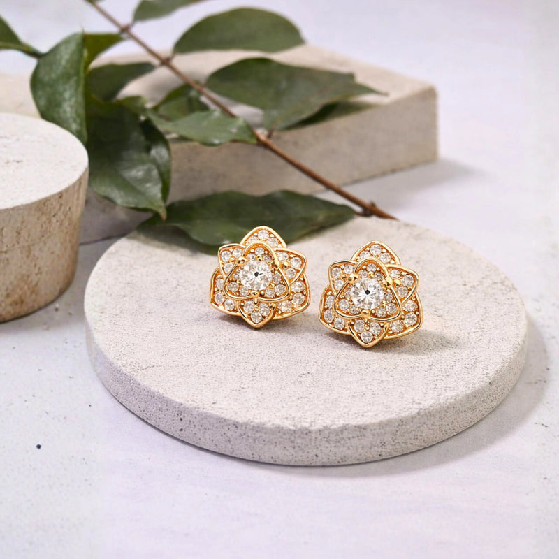 Flower Diamond Stud Earring for women | Kishori anti-tarnish ring
