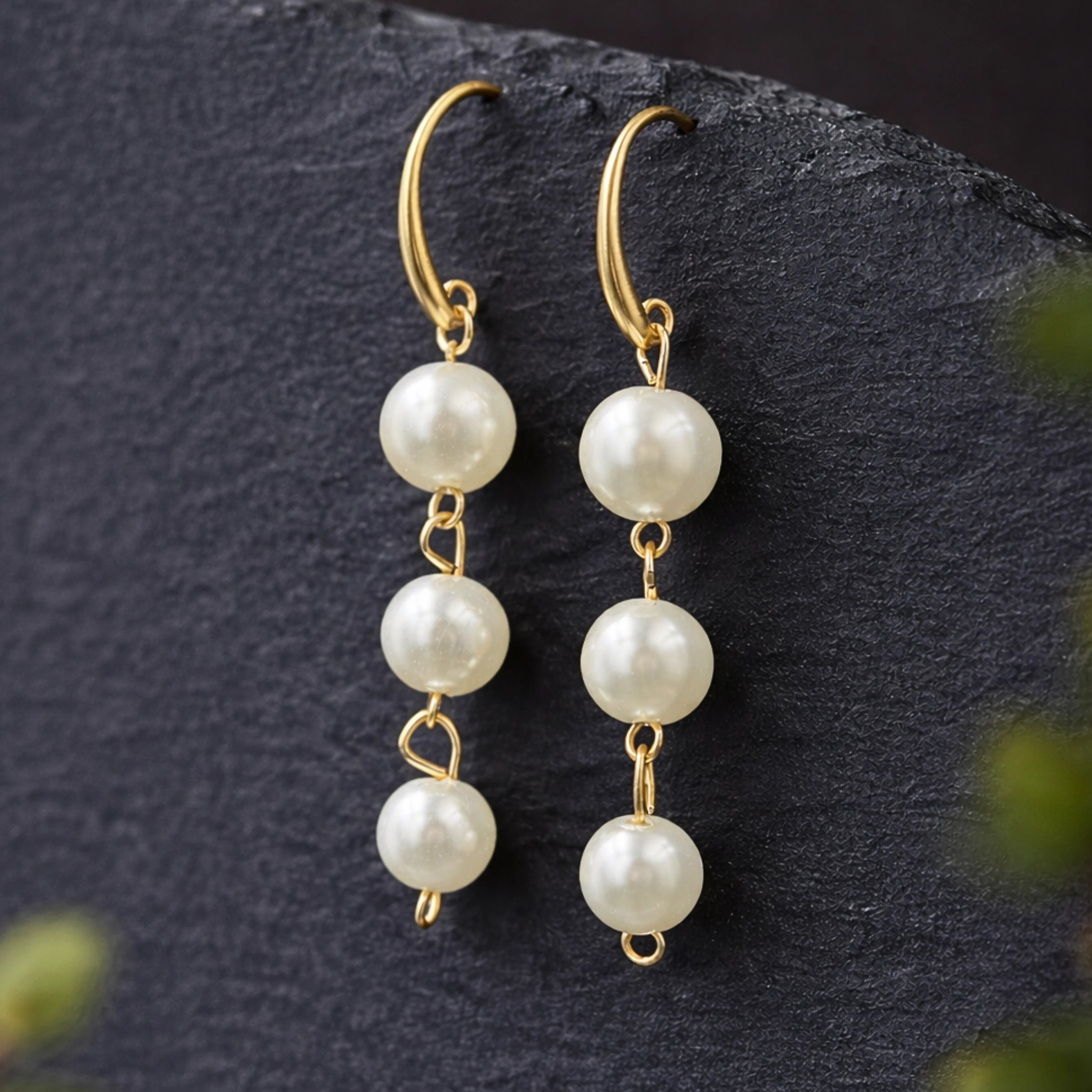 Pearl Dangle Earrings