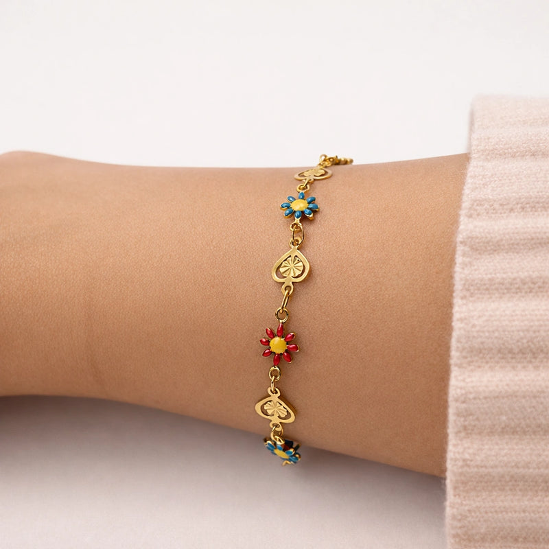 Colorful Daisy Heart Charm Bracelet for women | Kishori anti-tarnish bracelet