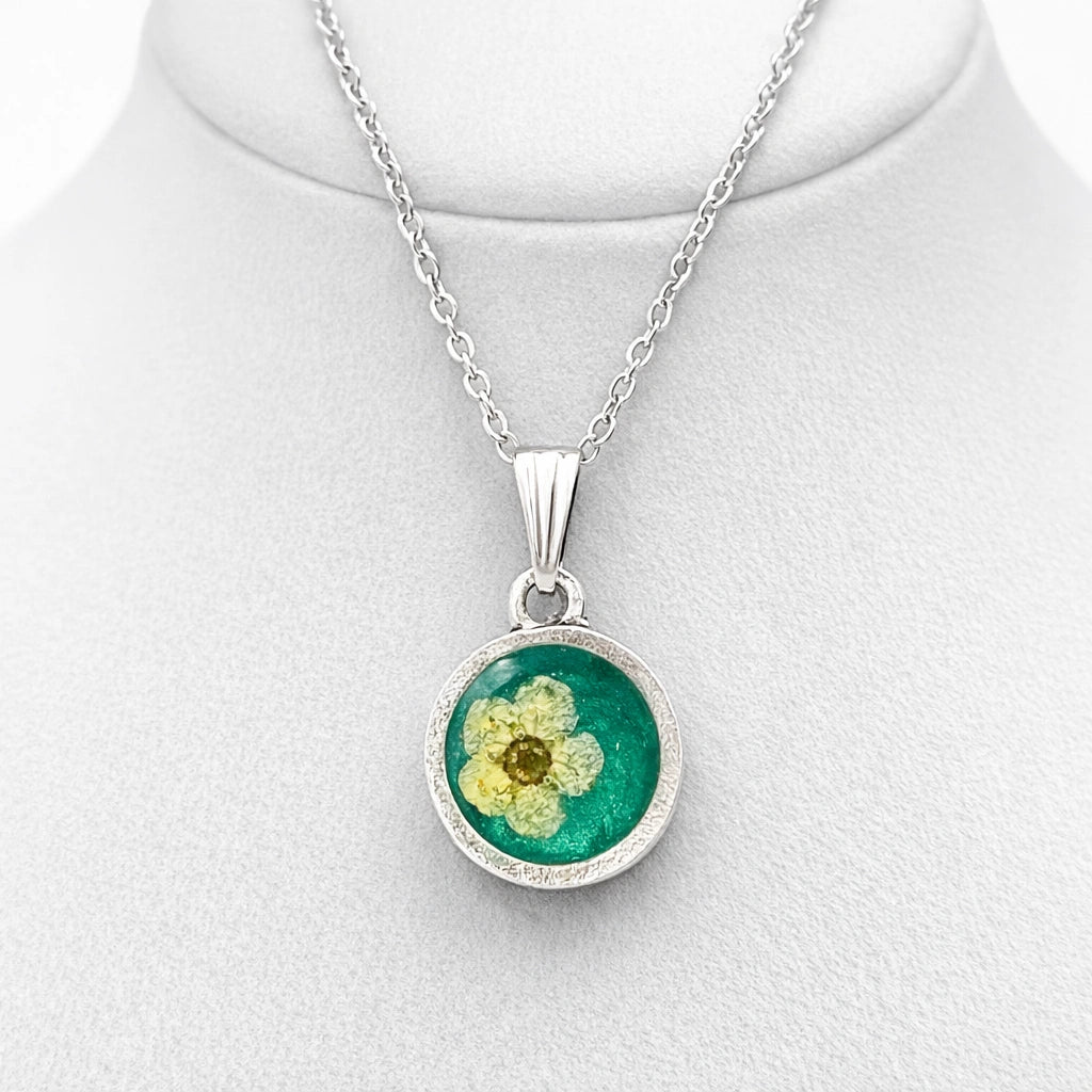 Meadow Bloom Pendant 🌿